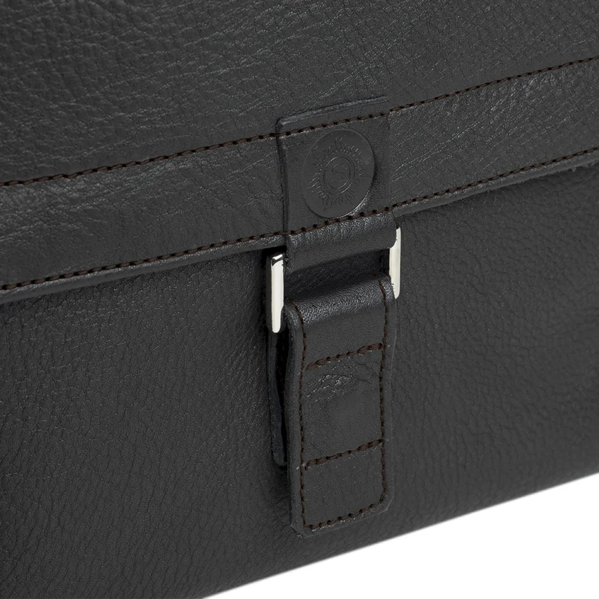 Tasche Granada K in Schwarz – Detailansicht